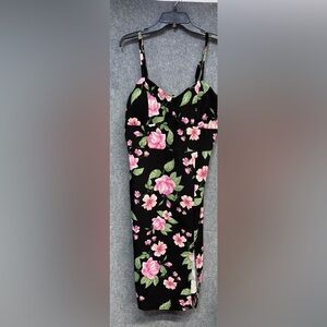 Full Circle Trends with love floral adjustable strap dress size 2X